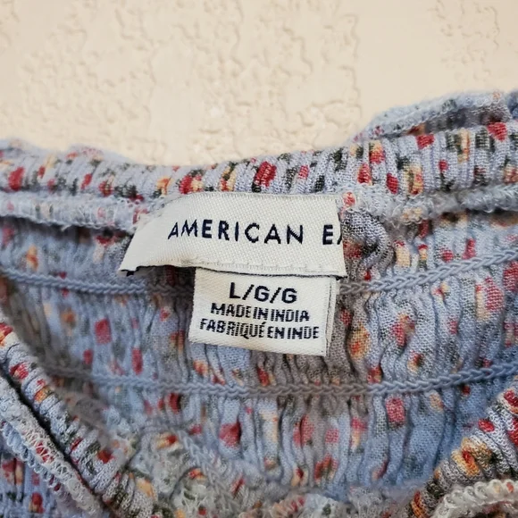 American Eagle Floral Blue Crop Top - Picture 4 of 8